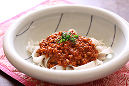 【トマトジャージャー麺】