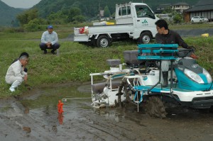 広島北部・飼料米、鉄ｺｰﾃｨﾝｸﾞ