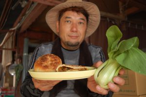 広島北部・チンゲン菜カレーパン試作